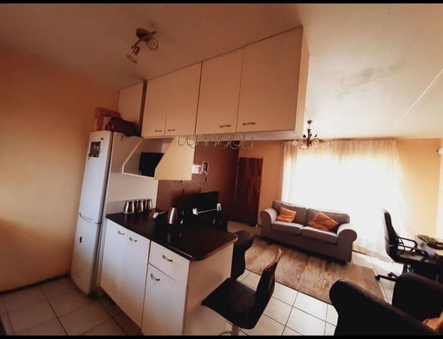 2 BEDROOM PROPERTY TO RENT IN GROBLERPARK